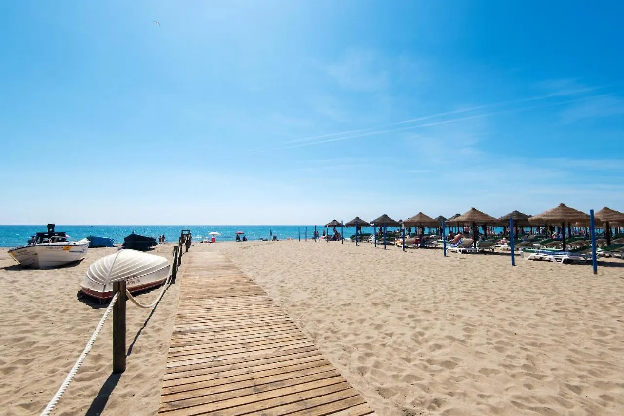 Boliches Center Apartment Next To The Beach, Parking, Pool & Terrace Fuengirola
