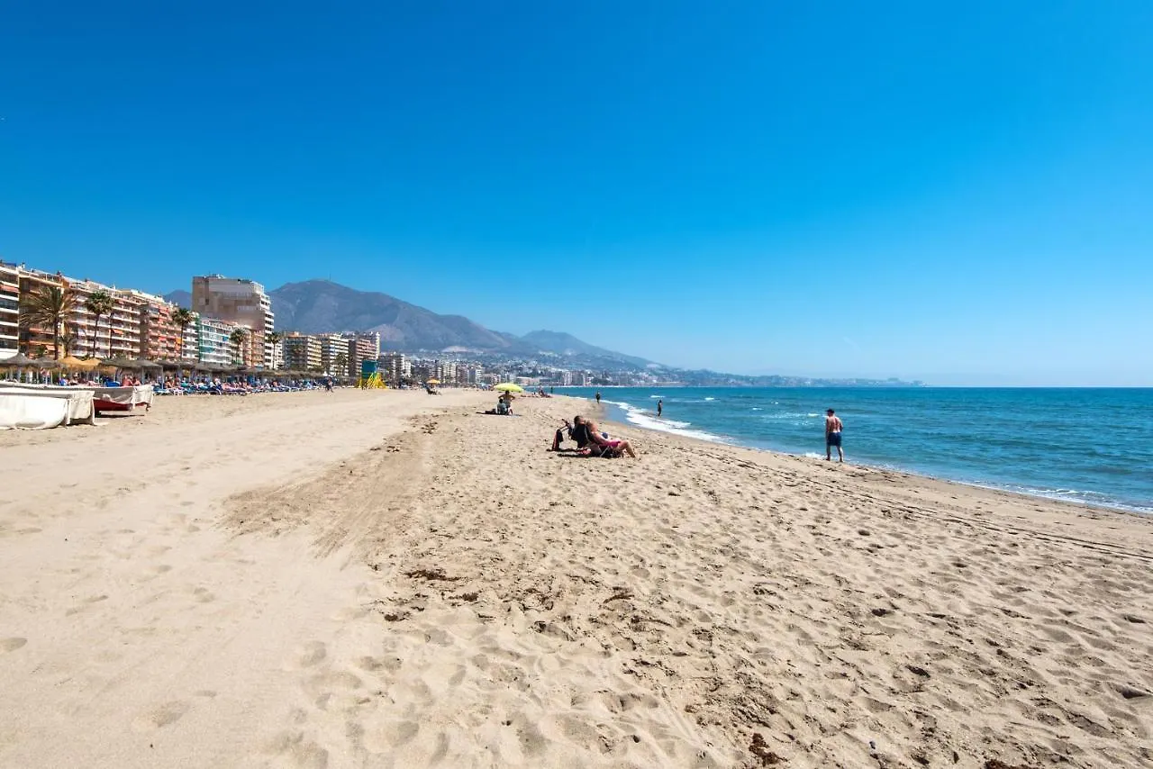 Boliches Center Apartment Next To The Beach, Parking, Pool & Terrace Fuengirola