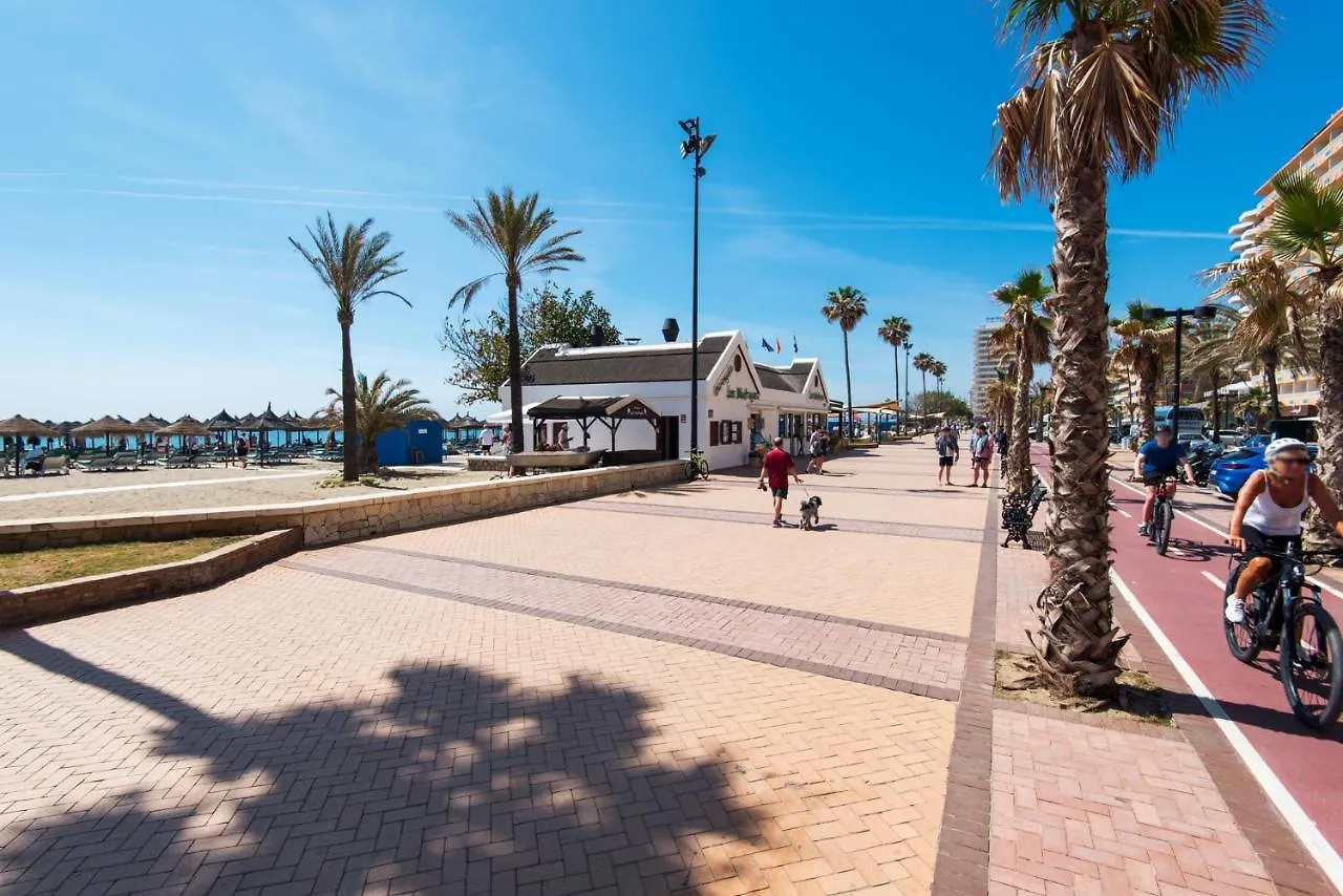 Boliches Center Apartment Next To The Beach, Parking, Pool & Terrace Fuengirola